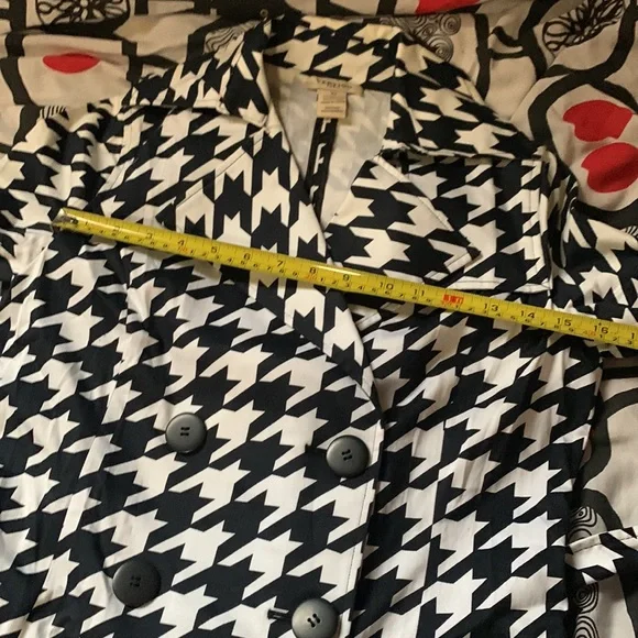 Vertigo Houndstooth Trench Coat - Picture 4 of 7